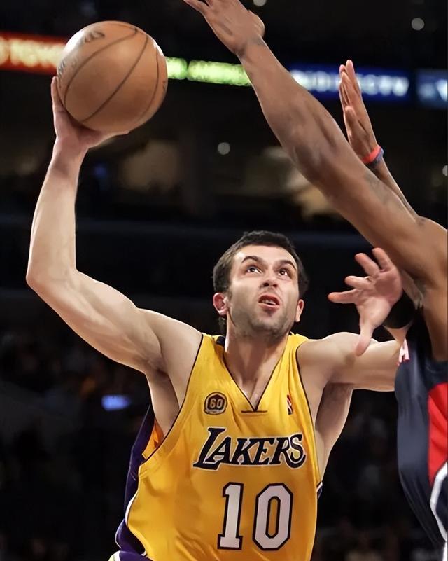 颇令人哭笑, 而这份经历 颇令人哭笑, 而这份经历