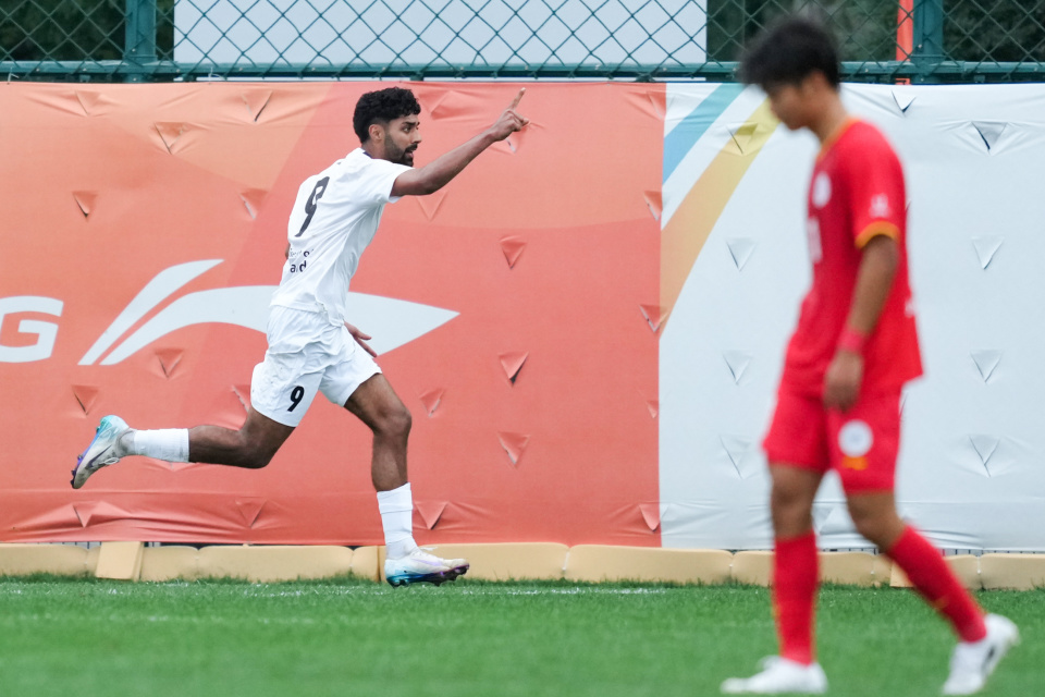 后庆祝胜利, 前合影 后庆祝胜利, 前合影