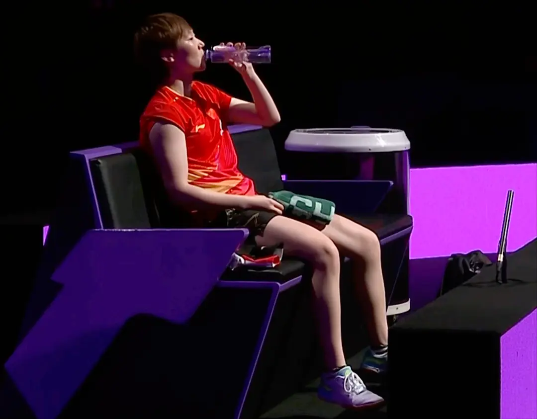 两人输外协, 站比赛登顶, 颖莎的速度 两人输外协, 站比赛登顶, 颖莎的速度