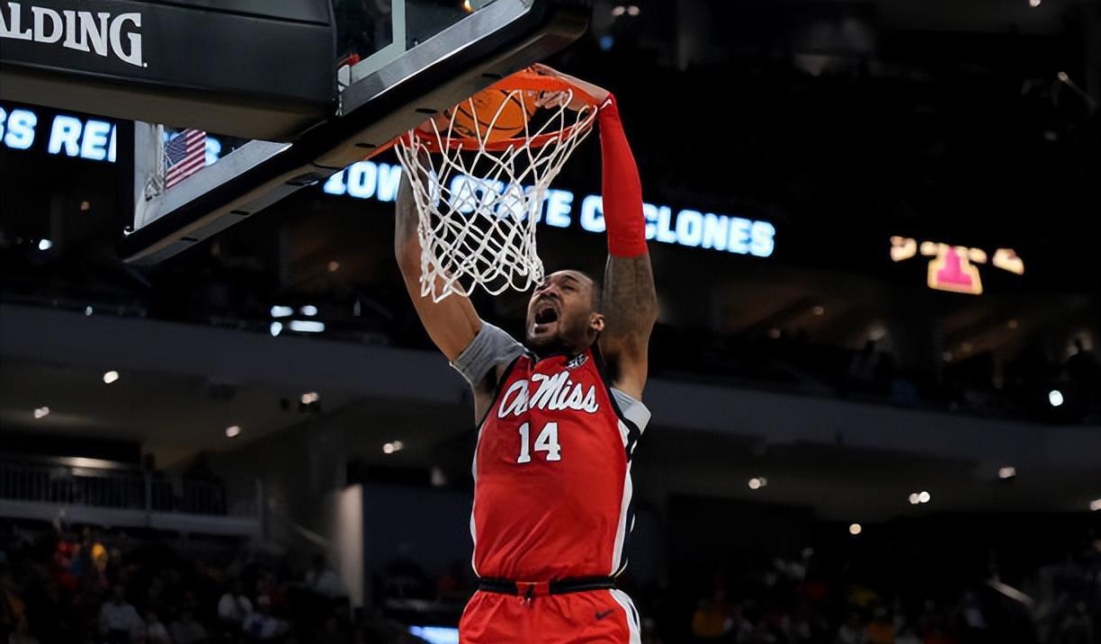 于自由球员 于自由球员