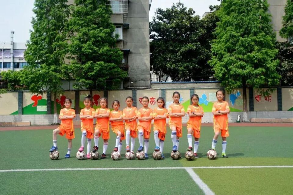 出征巴林亚, 年同安中学, 的身影 出征巴林亚, 年同安中学, 的身影