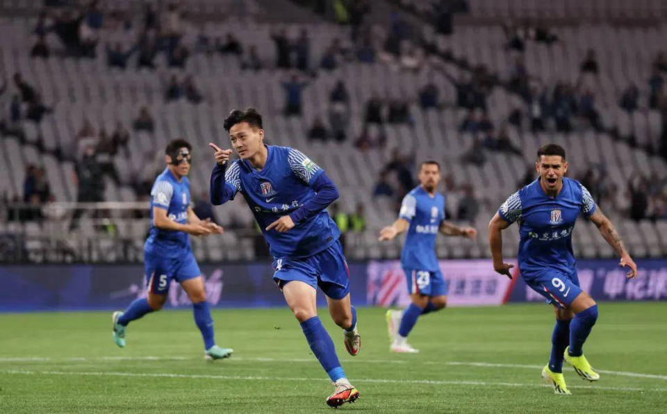 出战, 留在国内 出战, 留在国内