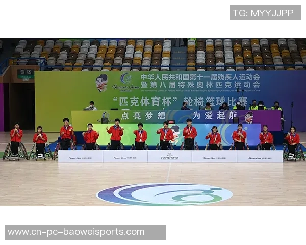 残运会暨特奥会特别报道丨听声辨位踢足球——残特奥会瞎子足球侧记